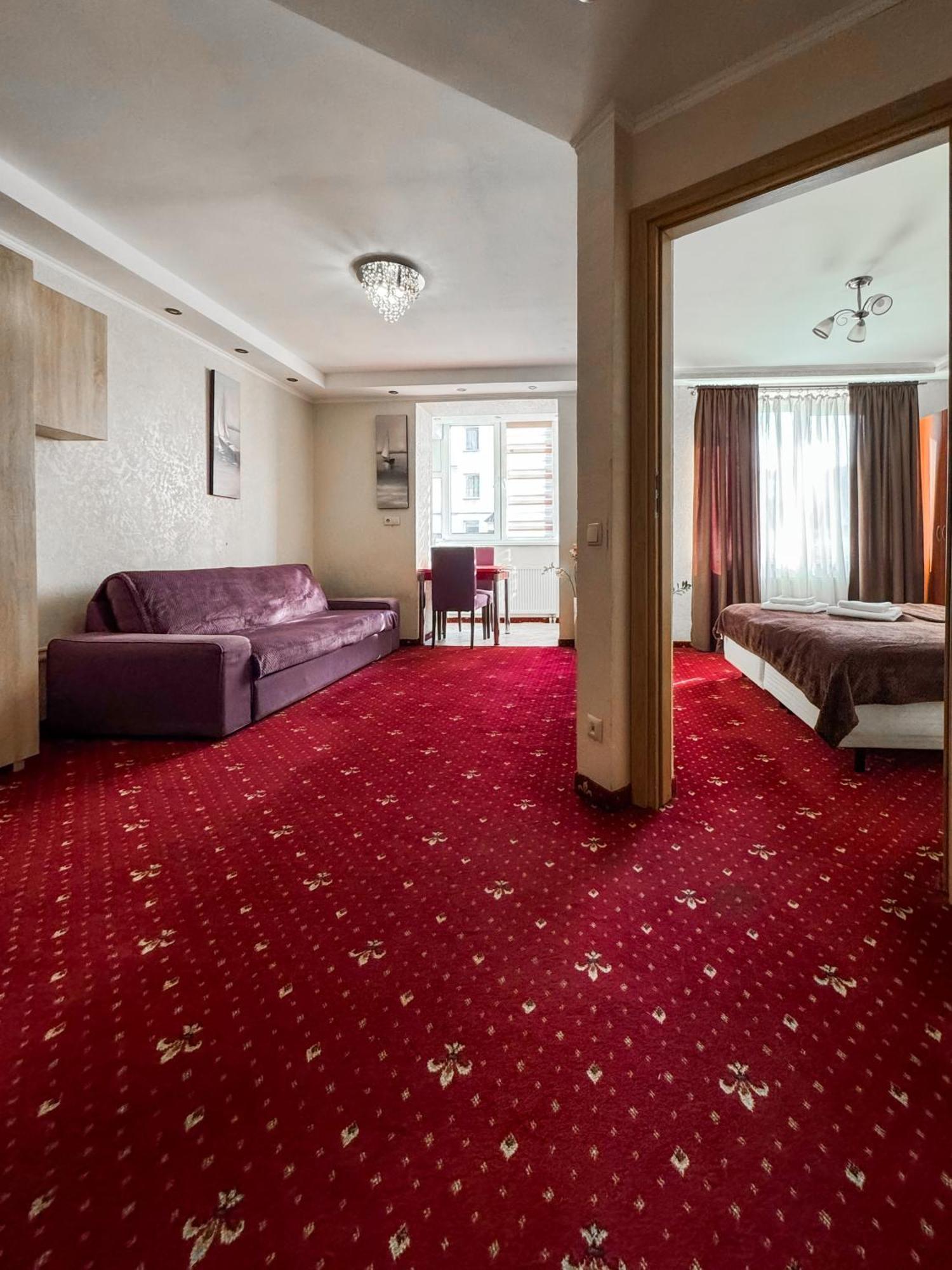Apartments Deluxe Ivano-Frankivsk Exterior photo