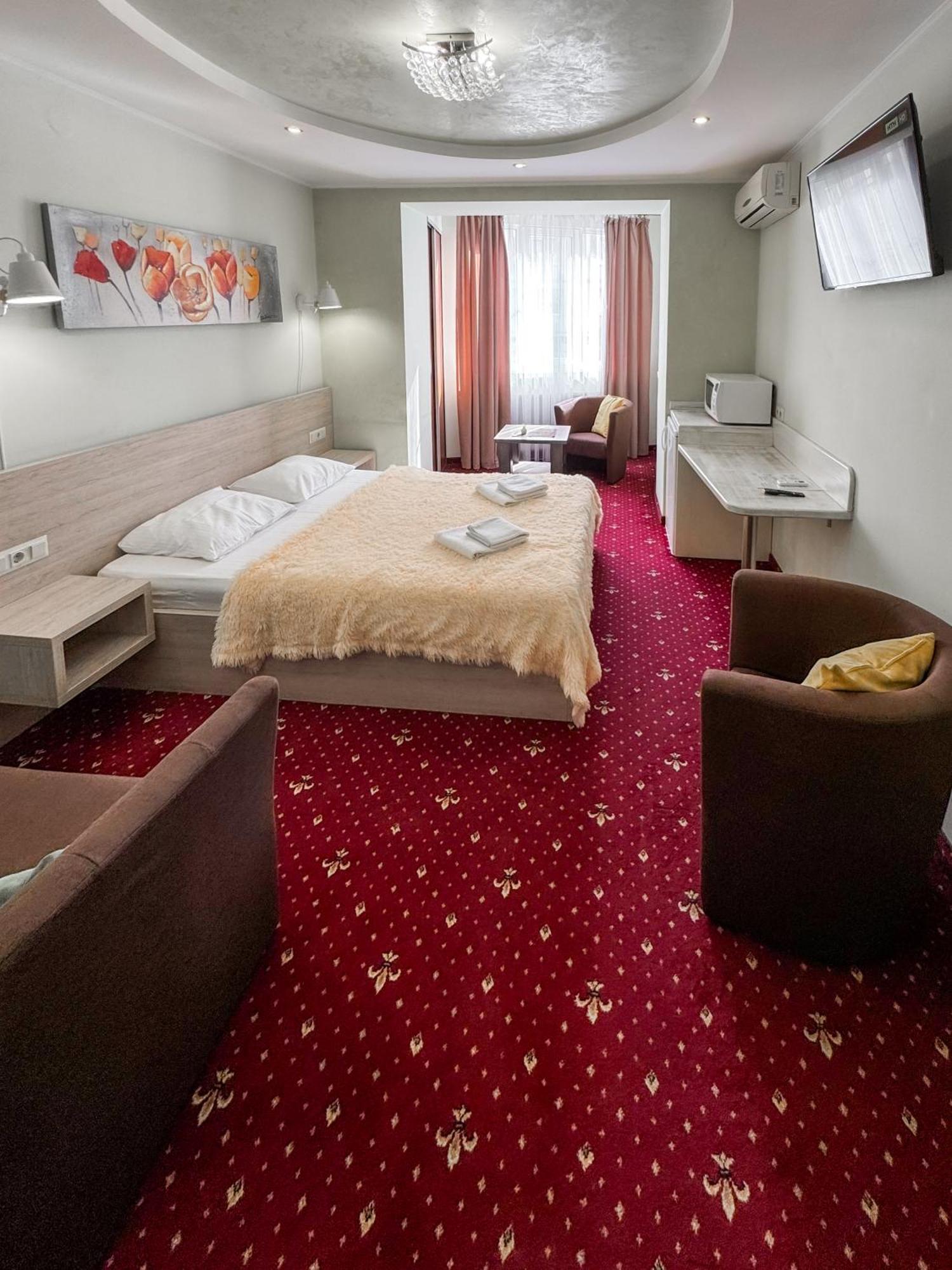 Apartments Deluxe Ivano-Frankivsk Exterior photo