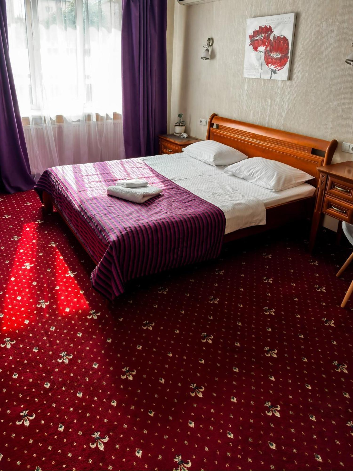 Apartments Deluxe Ivano-Frankivsk Exterior photo